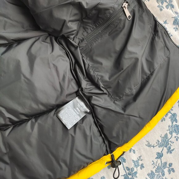 The North Face 1996 Retro Nuptse Jacket 'Summit Gold - Picture 10 of 11